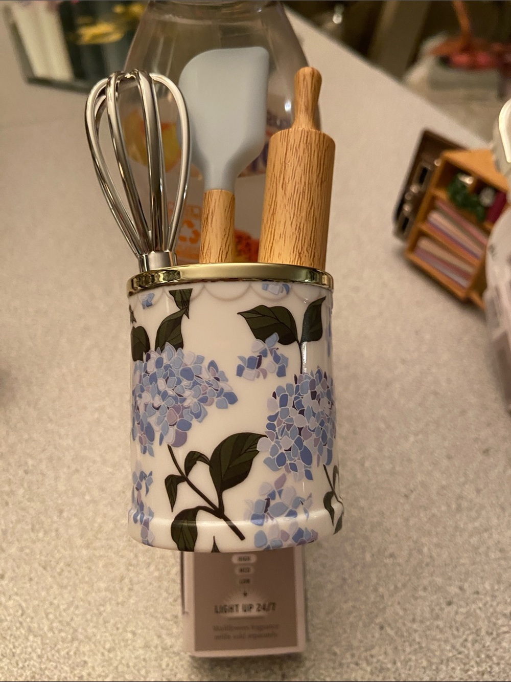 Floral Blue Hydrangea Ceramic Utensil Crock - Blue light up wallflower